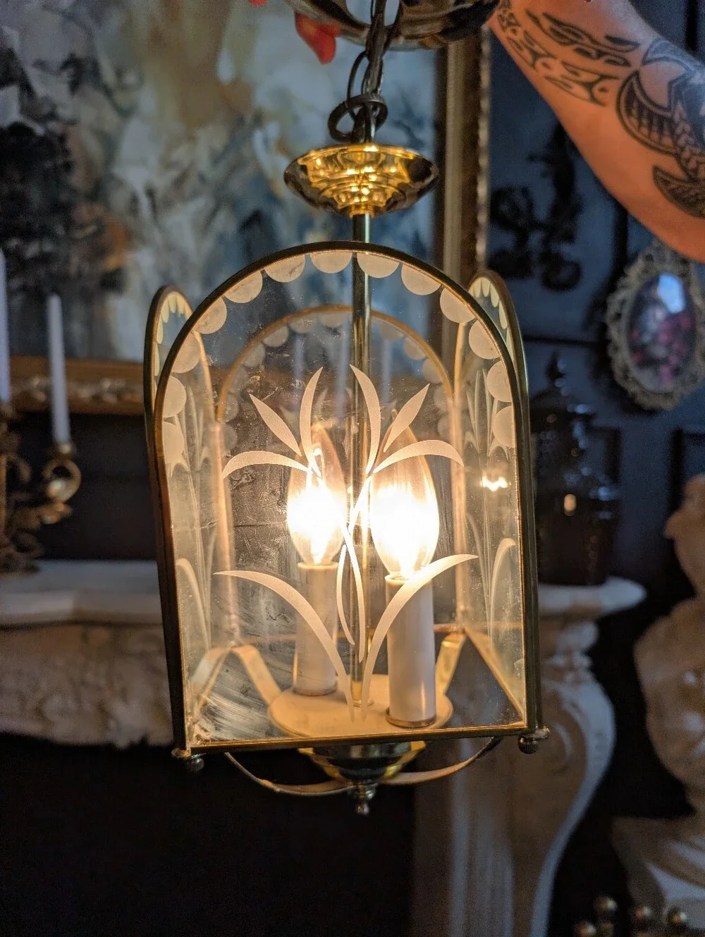 Vintage 1960s Polished Gold Metal Clear Etched Glass Chandelier Pendant Light La